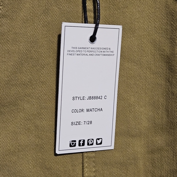 Judy Blue High Rise Cargo Straight-Leg Jean in Matcha Green Size 7/28 NWT - Picture 5 of 16